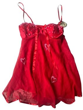 Vintage y2k early 2000s Deadstock Red Heart-Embroidered Mesh Babydoll Chemise